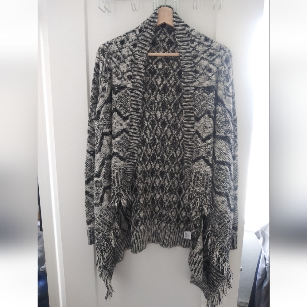 Romeo + Juliet Couture Boho Fringe Cardigan Black White Size S